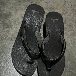 Sanuk Black Women's Sandals